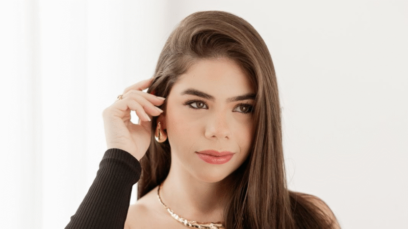 Kamilly Romeiro constrói sua trajetória de sucesso com negócios digitais e semijoias em Belém
